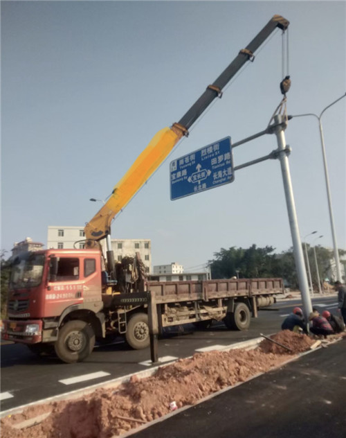 福建设备吊装租赁吊车要用多大吊车
